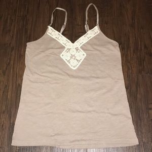 American eagle cami w/ lace detail
